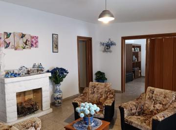 Casa · 113m² · 5 Ambientes · Casa en Venta 2 Dorm. en Barrio Palmar
