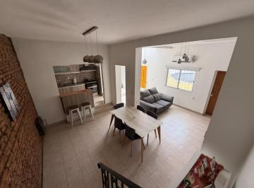PH · 112m² · 5 Ambientes · Hermoso PH con Terraza Propia!