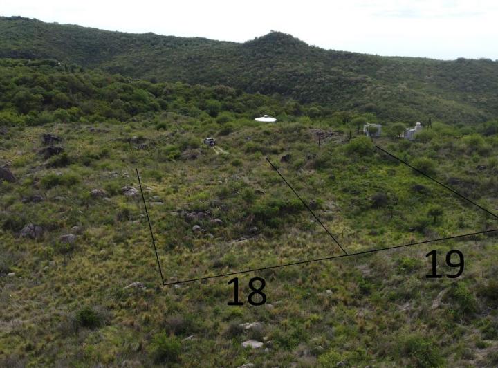 Terreno · 1220m²