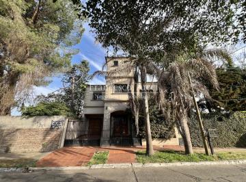 Casa · 200m² · 5 Ambientes · 2 Cocheras · Casa en Venta 5 Ambientes con Parque San Antonio de Padua