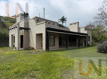 Casa · 2500m² · 6 Ambientes · Casa en Venta Raco