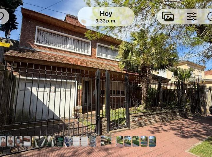 Casa · 268m² · 5 Ambientes · 3 Cocheras