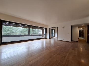 Departamento · 200m² · 6 Ambientes · 1 Cochera · Alquiler Departamento Semipiso Tres Dorm. Área Centro con Cochera