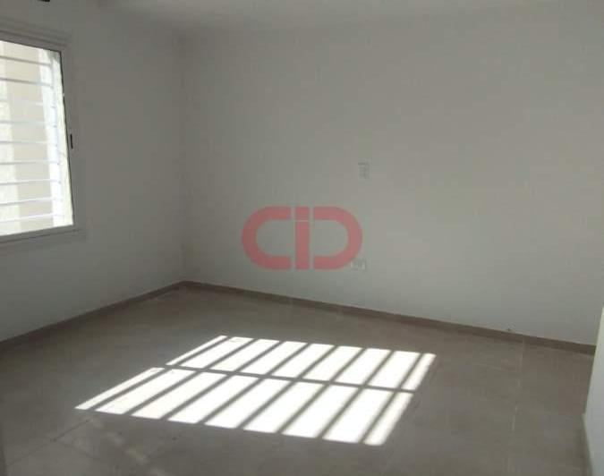 Casa · 180m² · 5 Ambientes · 2 Cocheras