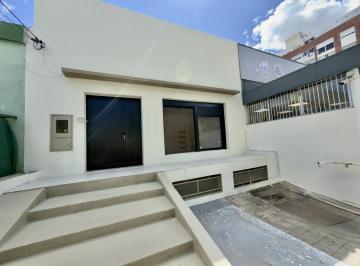 Casa · 120m² · 5 Ambientes · Alquiler de Casa de 2 Dorm. en Colonia del Sacramento