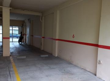 Garage , Caballito · Amplia Cochera Apta Camioneta en Pb Portón Automático