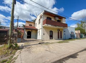 Casa · 145m² · 6 Ambientes · 1 Cochera · Don Torcuato, Casa 5 Amb Mas Depto 2 Amb. Ideal Para Renta