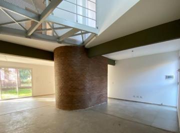Casa · 135m² · 4 Ambientes · 2 Cocheras · Casa a La Venta 3 Dorm. en Fisherton