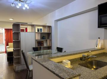 Departamento · 30m² · 1 Ambiente · Alquiler Monoambiente Patio Exclusivo Quincho Zona Rio