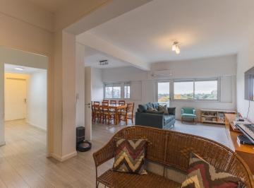 Departamento · 129m² · 4 Ambientes · 1 Cochera · Av Santa Fe 4100