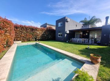 Casa · 125m² · 4 Ambientes · 1 Cochera · Casa Chalet en Alq. Temporario en El Hornero, Pilar, G. B. a. Zona Norte