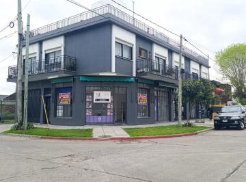 Local comercial · 50m² · 1 Ambiente · Local en Esquina en Alquiler Castelar Norte