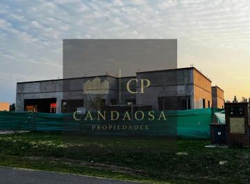 Casa · 153m² · 4 Ambientes · 1 Cochera · Adg. Casa a Estrenar en Barrio Matisse