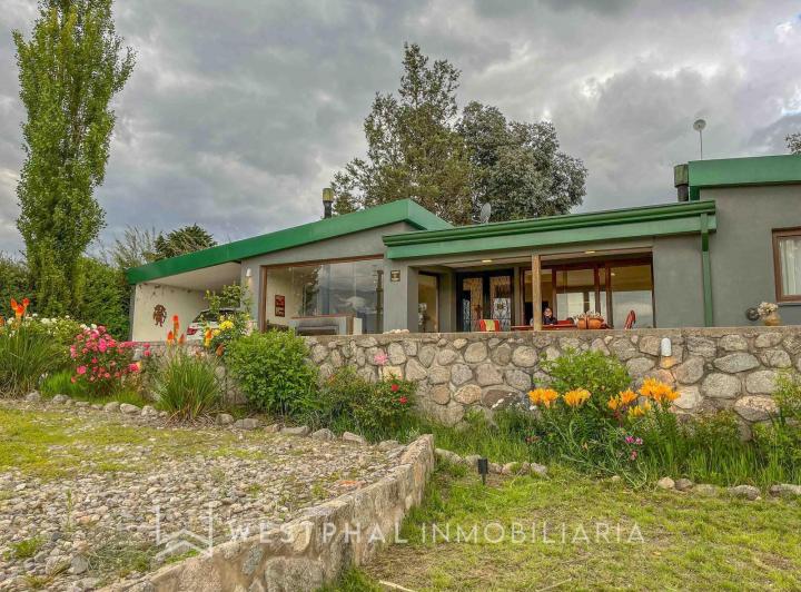 Casa · 113m² · 3 Dormitorios · 2 Cocheras