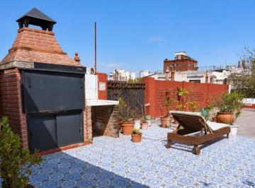PH · 245m² · 6 Ambientes · PH en Boedo con Entrada Independiente, Terraza y Parrilla.