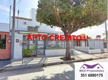 Casa · 123m² · 7 Ambientes · 2 Cocheras · Casa 3d Parque San Carlos Apta Credito