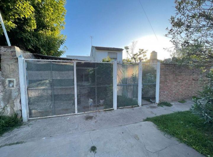 Casa · 90m² · 4 Ambientes · 1 Cochera