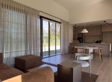 Casa · 203m² · 3 Dormitorios · 2 Cocheras · Casa en Venta Planta Baja 3 Dorm. con Seguridad Villa Allende Golf