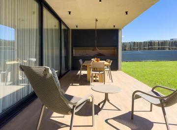 Casa · 203m² · 3 Dormitorios · 2 Cocheras · Casa en Venta Planta Baja 3 Dorm. con Seguridad Villa Allende Golf