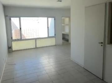 Oficina comercial · 32m² · 1 Ambiente · 2 Oficinas en Alquiler en Lastra 378 Neuquén