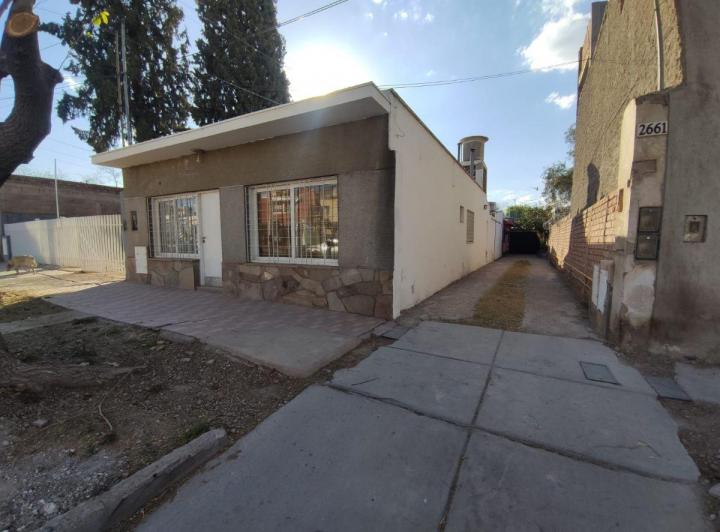 Casa · 115m² · 4 Ambientes · 1 Cochera