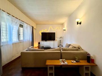 Casa · 196m² · 4 Ambientes · 1 Cochera · Vta/pta Casa 4 Amb. C/dep Jardin Cochera Palomar