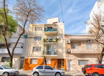 Departamento de 2 ambientes, San Cristobal · Departamento 2 Ambientes con Patio - a Remodelar - San Cristobal - Venta