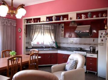 PH de 3 ambientes, Avellaneda · PH 3 Ambientes Al Frente con Lavadero y Terraza