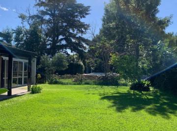 Quinta vacacional · 140m² · 5 Ambientes · 3 Cocheras · Quinta en Venta de 700 m² en General Rodriguez, Gba Norte