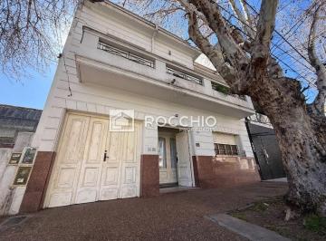 Terreno · 300m² · 5 Ambientes · 1 Cochera · Lote en Villa Ballester