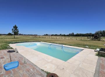 Quinta vacacional · 69m² · 3 Ambientes · 4 Cocheras · Venta Casa Quinta en Manuel Jose Garcia Lote de 1 Ha