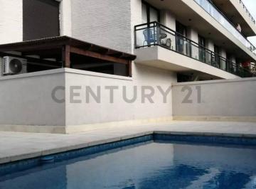 Departamento · 24m² · Monoambiente + Patio de 30 m², Malvin, Gym, Piscina, Parrillero.