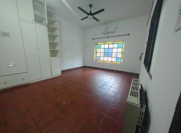 PH · 50m² · 2 Ambientes · PH en Pb de 2 Ambientes con Patio y Parrilla en Alquiler