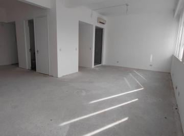 Departamento · 76m² · 2 Ambientes · 1 Cochera · Loft Premium de 77 m Divisible | Esquina Vidriada Cochera y Baulera | Distrito Quartier