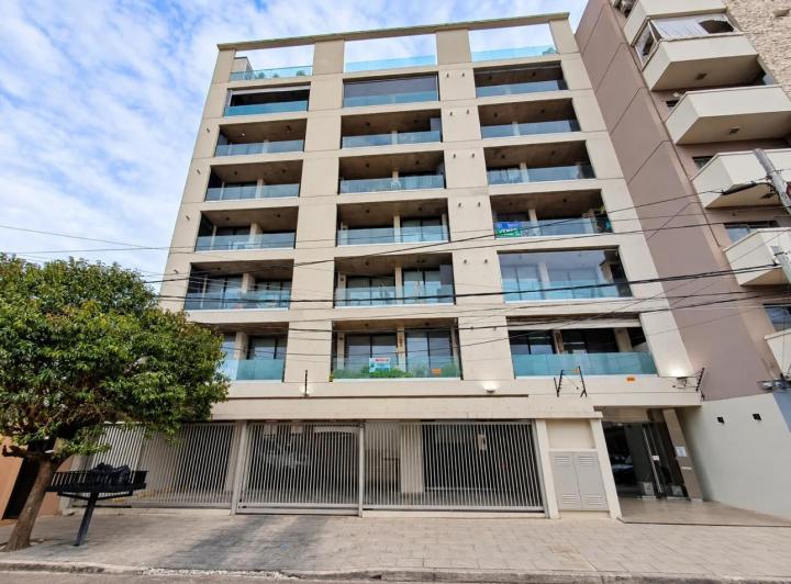 Departamento · 40m² · 2 Ambientes · 1 Cochera