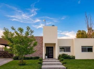 Casa de 5 ambientes, Presidente Perón · Venta Casa en Horizontes Al Sur 4 Dorm. Canning