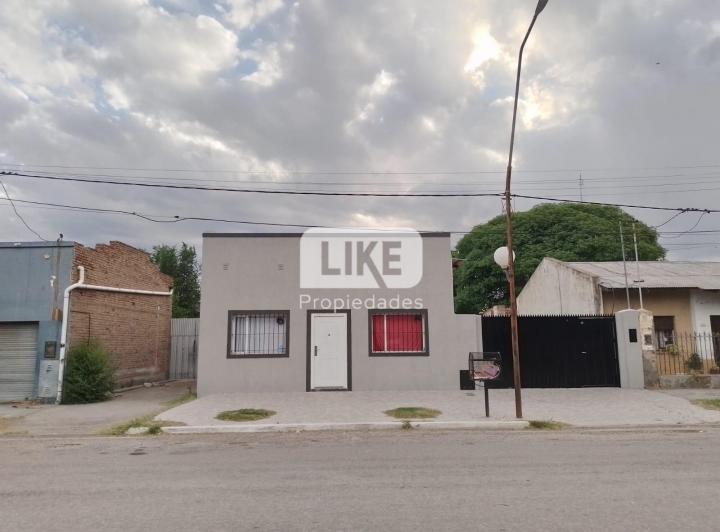Casa · 100m² · 2 Ambientes · 1 Cochera