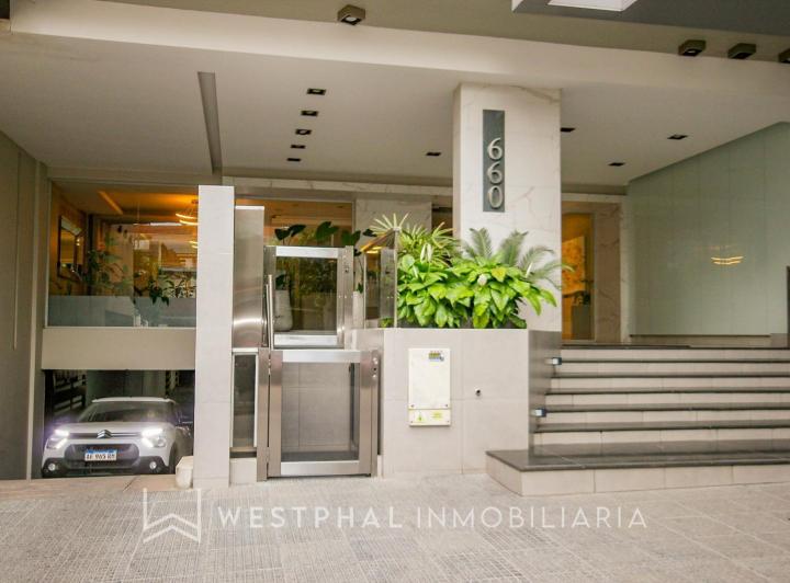 Departamento · 136m² · 6 Ambientes · 1 Cochera