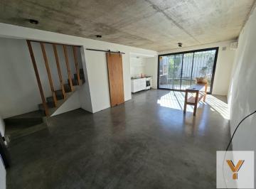PH · 67m² · 3 Ambientes · PH en Alquiler - 2 Dorm. 1 Baño - 82 m - La Plata