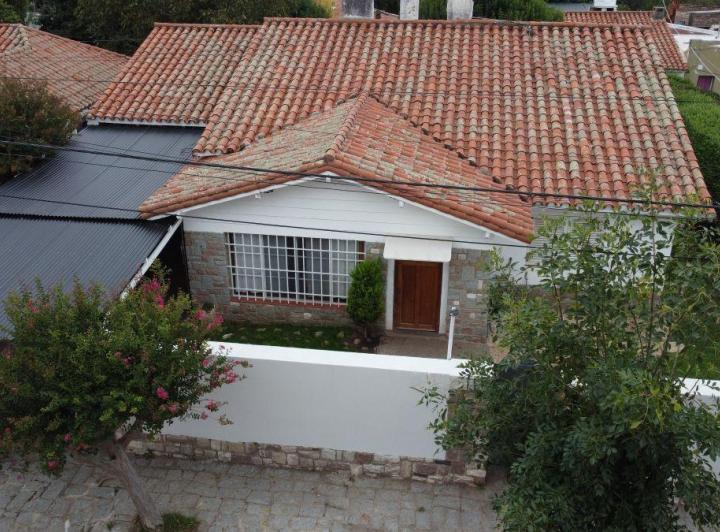 Casa · 345m² · 11 Ambientes · 2 Cocheras