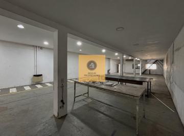 Depósito · 433m² · 4 Ambientes · 1 Cochera · Depósito en Florida