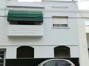 PH de 4 ambientes, San Cristobal · PH 4 Amb Al Frente – Sin Expensas – San Cristóbal