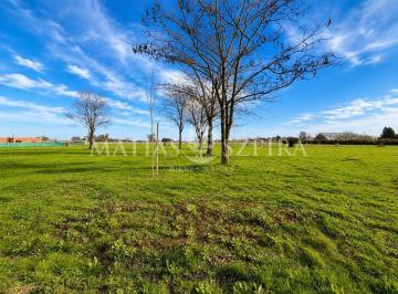 Terreno · 832m² · Lote en Venta en Prados del Oeste II
