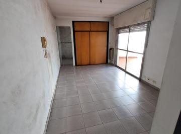 PH de 1 ambiente, Floresta · Alquiler Monoambiente Grande con Patio Floresta Parque Avellaneda Villa Luro