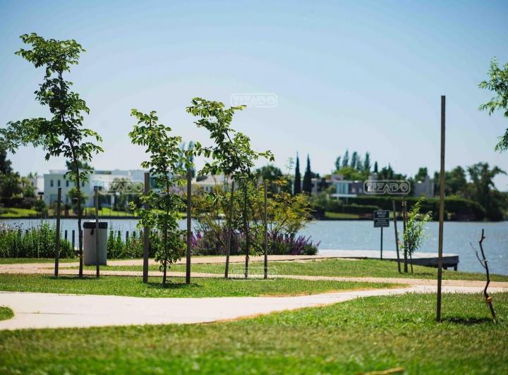Terreno · 527m²