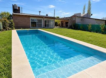 Casa · 40m² · 1 Ambiente · 2 Cocheras · Imperdible Oportunidad Quincho con Piscina Tierra de Sueños 2