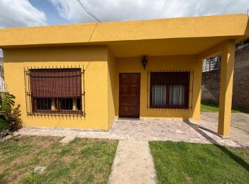 Casa · 93m² · 3 Ambientes · 2 Cocheras · Venta Casa 3 Amb Jardin Jose C Paz