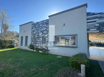Quinta vacacional de 6 ambientes, La Matanza · Casa Quinta en Venta – 20 de Junio – 1.500 m²