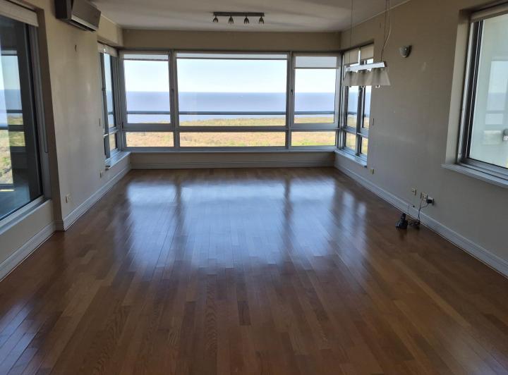Departamento · 180m² · 4 Ambientes · 1 Cochera