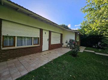 Casa · 132m² · 3 Ambientes · 1 Cochera · Venta Chalet de 3 Amb en Colina Alegre - Apto Credito